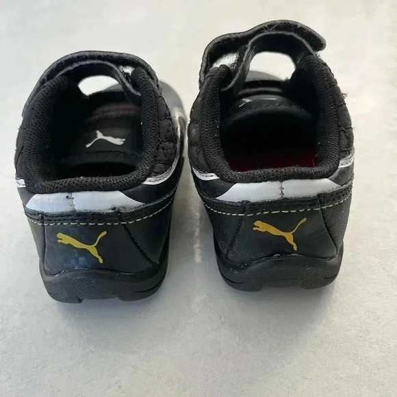 🔥HOST PICK🔥 Puma/ Black & white/ Toddler Sneakers/ Size US 5 - Picture 2 of 8
